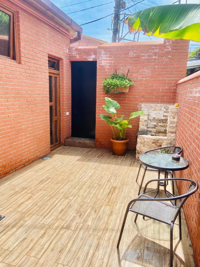 9 Borbalo Street Apartment With Terrace تبليسي المظهر الخارجي الصورة