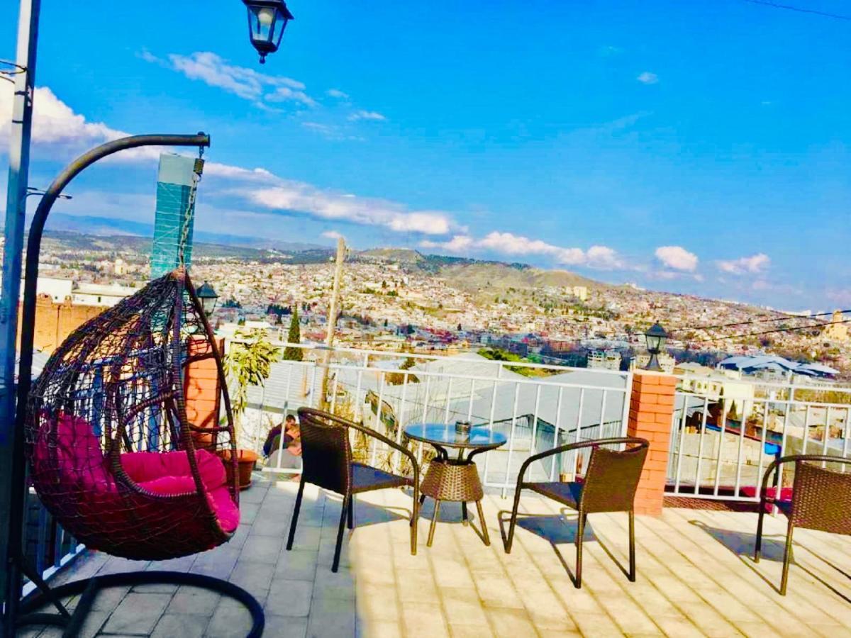 9 Borbalo Street Apartment With Terrace تبليسي المظهر الخارجي الصورة